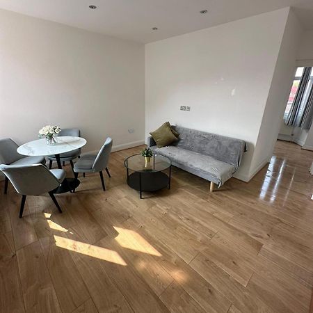 Central & Cozy 3Br Apt - High Chair - Free Parking Лондон Екстер'єр фото