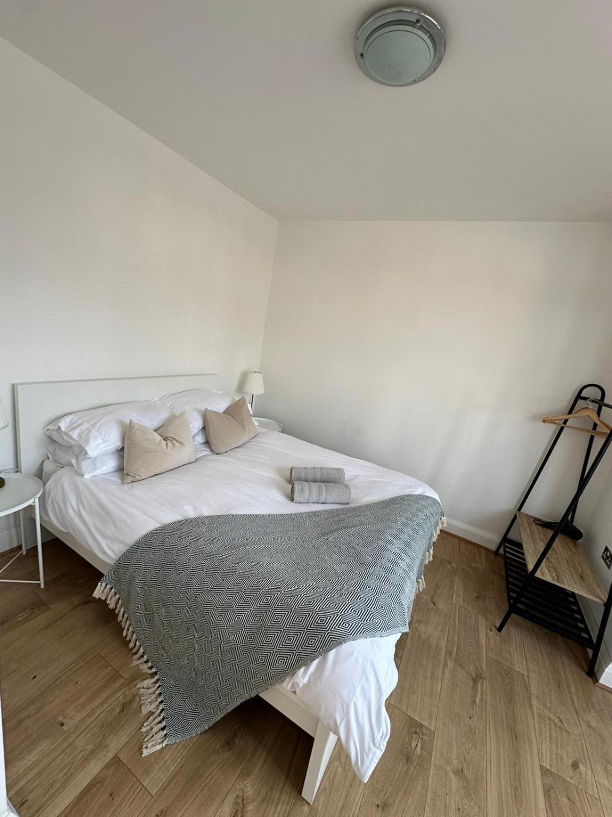 Central & Cozy 3Br Apt - High Chair - Free Parking Лондон Екстер'єр фото